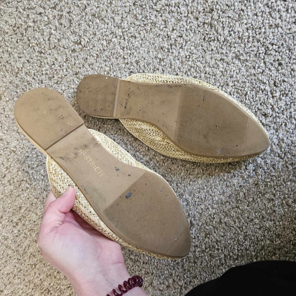 Restricted slip ons - Picture 3 of 3